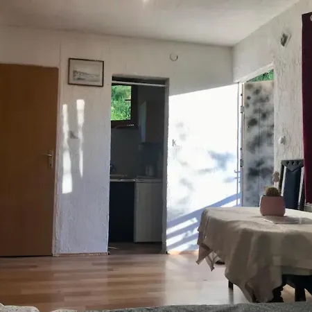 Studio Apartman Veliko Brdo 巴尼西卢卡